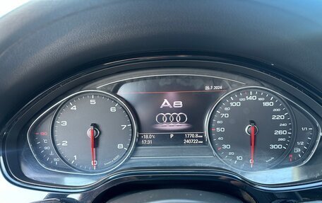 Audi A8, 2013 год, 1 800 000 рублей, 23 фотография