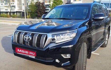 Toyota Land Cruiser Prado 150 рестайлинг 2, 2017 год, 6 250 000 рублей, 2 фотография