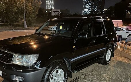 Toyota Land Cruiser 100 рестайлинг 2, 2001 год, 2 500 000 рублей, 12 фотография