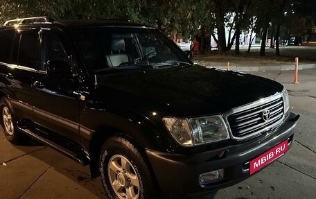 Toyota Land Cruiser 100 рестайлинг 2, 2001 год, 2 500 000 рублей, 9 фотография