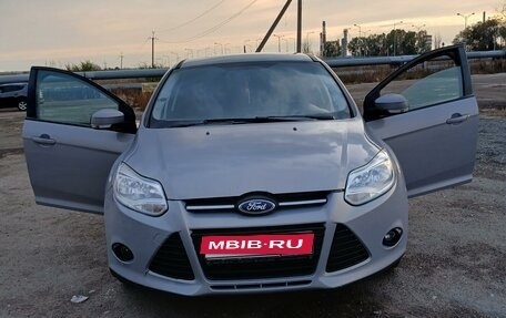 Ford Focus III, 2013 год, 900 000 рублей, 2 фотография