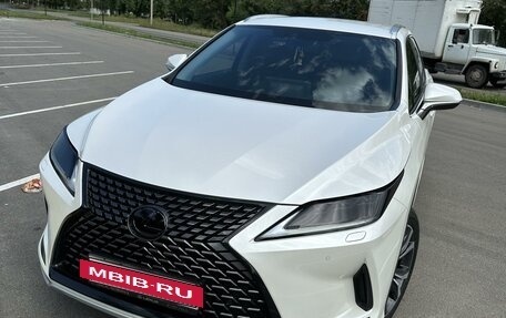 Lexus RX IV рестайлинг, 2020 год, 6 750 000 рублей, 3 фотография