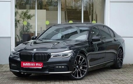 BMW 7 серия, 2017 год, 4 050 000 рублей, 28 фотография