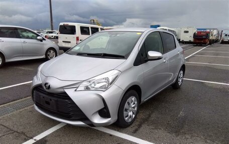 Toyota Vitz, 2019 год, 1 180 000 рублей, 24 фотография