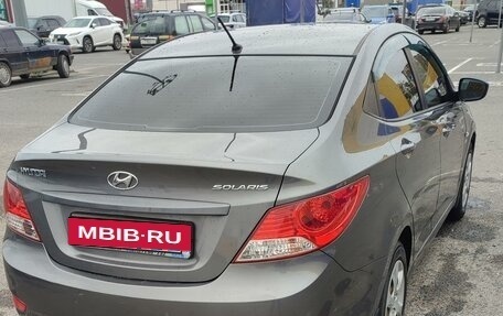 Hyundai Solaris II рестайлинг, 2013 год, 999 000 рублей, 3 фотография