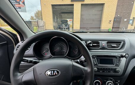 KIA Rio III рестайлинг, 2013 год, 833 000 рублей, 10 фотография