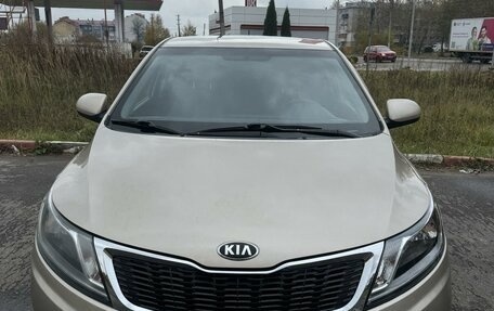 KIA Rio III рестайлинг, 2013 год, 833 000 рублей, 33 фотография