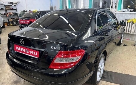 Mercedes-Benz C-Класс, 2010 год, 1 100 000 рублей, 5 фотография