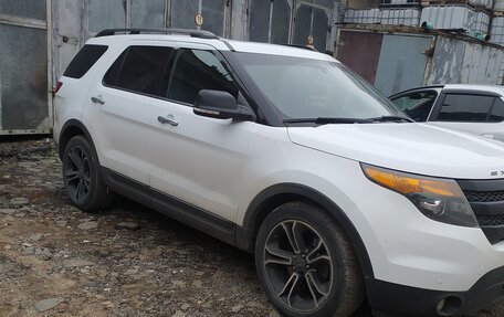 Ford Explorer VI, 2013 год, 1 580 000 рублей, 2 фотография