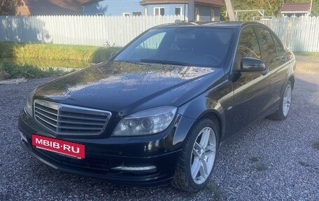 Mercedes-Benz C-Класс, 2010 год, 1 100 000 рублей, 17 фотография