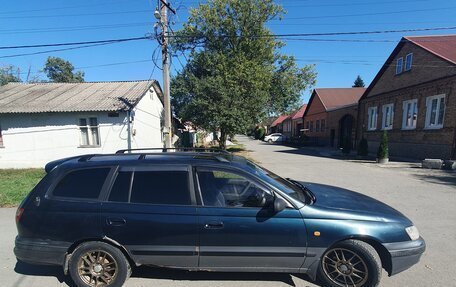 Toyota Caldina, 1994 год, 400 000 рублей, 3 фотография