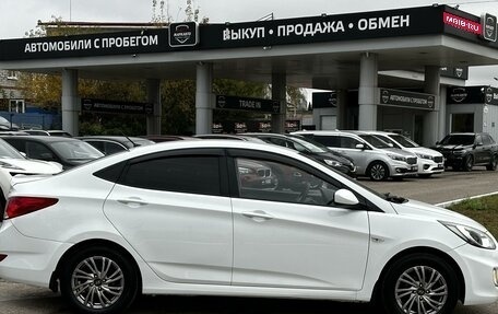 Hyundai Solaris II рестайлинг, 2011 год, 820 000 рублей, 3 фотография