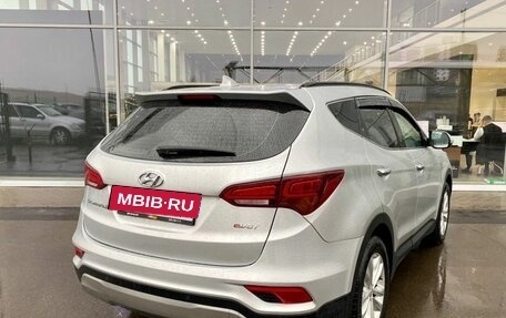 Hyundai Santa Fe III рестайлинг, 2016 год, 1 690 000 рублей, 5 фотография