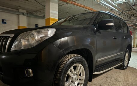 Toyota Land Cruiser Prado 150 рестайлинг 2, 2013 год, 3 000 000 рублей, 6 фотография