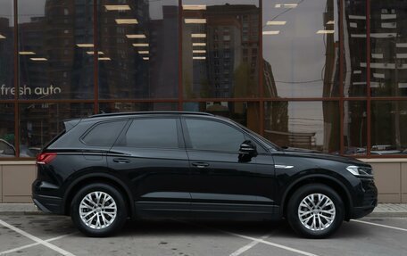 Volkswagen Touareg III, 2019 год, 4 639 000 рублей, 5 фотография