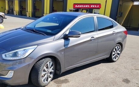 Hyundai Solaris II рестайлинг, 2013 год, 1 250 000 рублей, 6 фотография