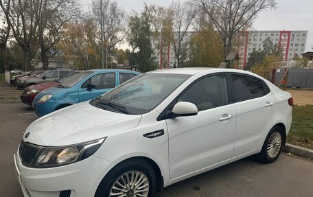 KIA Rio III рестайлинг, 2014 год, 1 000 000 рублей, 2 фотография