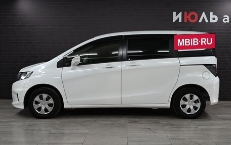 Honda Freed I, 2015 год, 1 432 000 рублей, 8 фотография