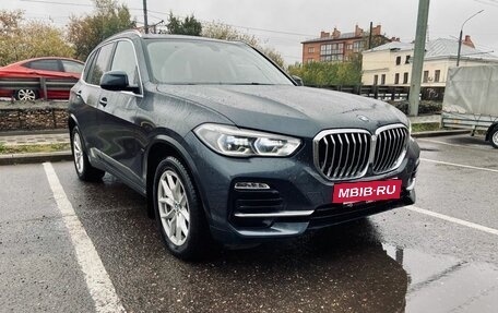 BMW X5, 2019 год, 6 900 000 рублей, 3 фотография