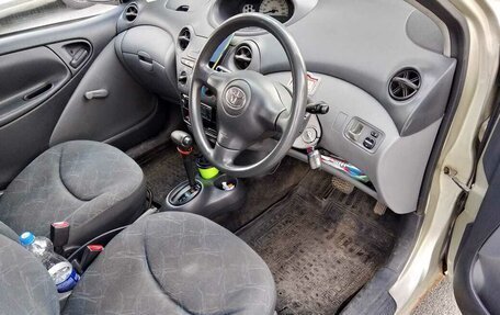 Toyota Vitz, 2002 год, 310 000 рублей, 2 фотография