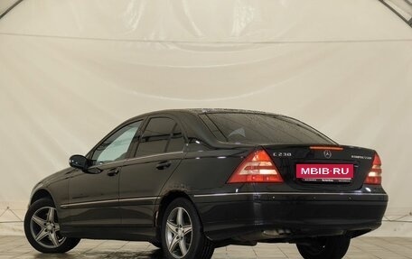 Mercedes-Benz C-Класс, 2005 год, 599 000 рублей, 6 фотография