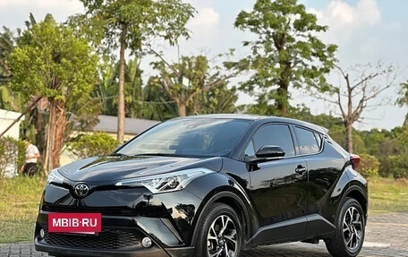 Toyota C-HR I рестайлинг, 2021 год, 2 010 000 рублей, 4 фотография