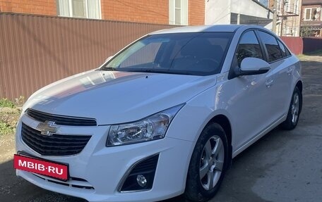 Chevrolet Cruze II, 2014 год, 1 090 000 рублей, 2 фотография