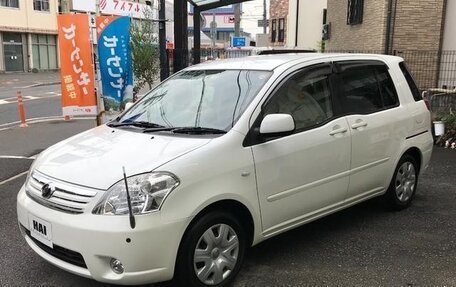 Toyota Raum II, 2010 год, 879 000 рублей, 3 фотография