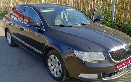 Skoda Superb III рестайлинг, 2009 год, 1 100 000 рублей, 2 фотография