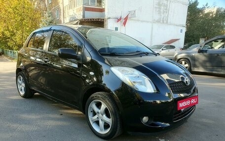 Toyota Yaris III рестайлинг, 2008 год, 950 000 рублей, 8 фотография