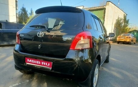 Toyota Yaris III рестайлинг, 2008 год, 950 000 рублей, 6 фотография