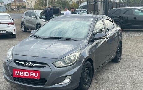 Hyundai Solaris II рестайлинг, 2012 год, 740 000 рублей, 7 фотография