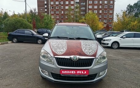 Skoda Roomster, 2011 год, 850 000 рублей, 1 фотография