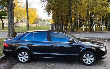 Skoda Superb III рестайлинг, 2011 год, 1 050 000 рублей, 3 фотография