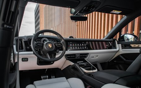 Porsche Cayenne III, 2024 год, 29 158 400 рублей, 3 фотография