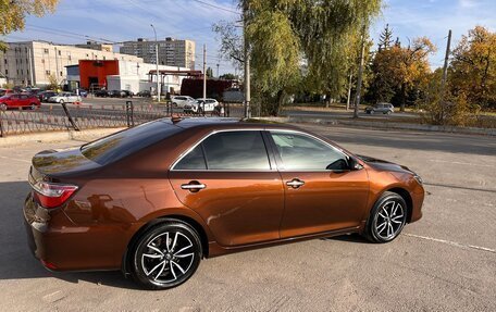 Toyota Camry, 2017 год, 2 490 000 рублей, 9 фотография