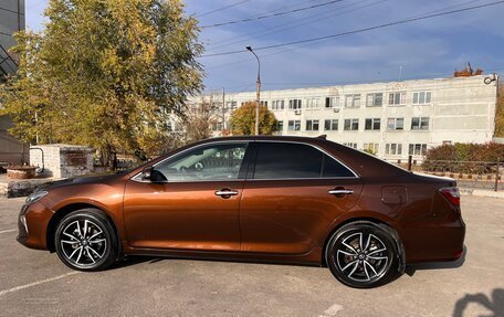 Toyota Camry, 2017 год, 2 490 000 рублей, 5 фотография