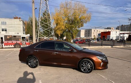 Toyota Camry, 2017 год, 2 490 000 рублей, 10 фотография