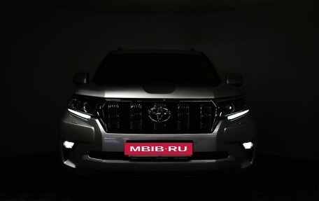 Toyota Land Cruiser Prado 150 рестайлинг 2, 2018 год, 5 650 000 рублей, 4 фотография