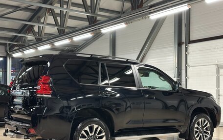 Toyota Land Cruiser Prado 150 рестайлинг 2, 2022 год, 8 399 000 рублей, 10 фотография