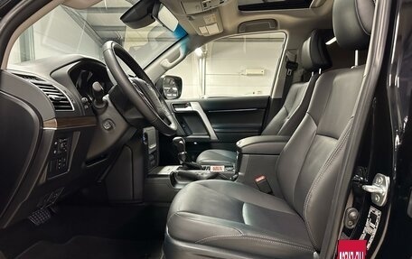 Toyota Land Cruiser Prado 150 рестайлинг 2, 2022 год, 8 399 000 рублей, 26 фотография