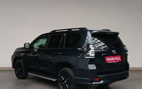 Toyota Land Cruiser Prado 150 рестайлинг 2, 2009 год, 3 600 000 рублей, 7 фотография