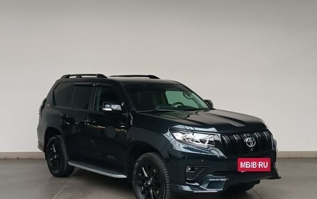 Toyota Land Cruiser Prado 150 рестайлинг 2, 2009 год, 3 600 000 рублей, 3 фотография