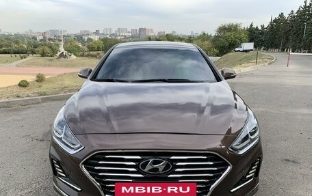 Hyundai Sonata VII, 2019 год, 2 100 000 рублей, 2 фотография