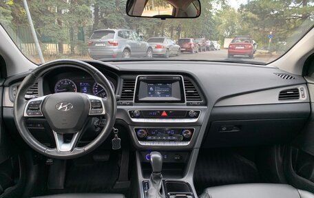 Hyundai Sonata VII, 2019 год, 2 100 000 рублей, 19 фотография