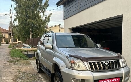 Toyota Land Cruiser Prado 120 рестайлинг, 2008 год, 2 050 000 рублей, 3 фотография