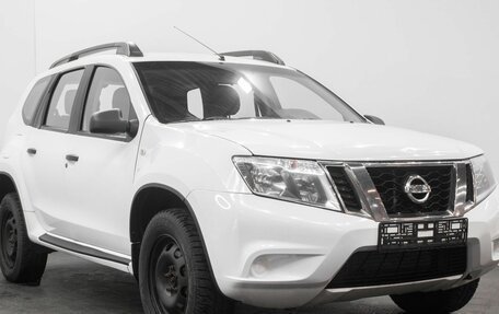 Nissan Terrano III, 2015 год, 1 439 000 рублей, 3 фотография