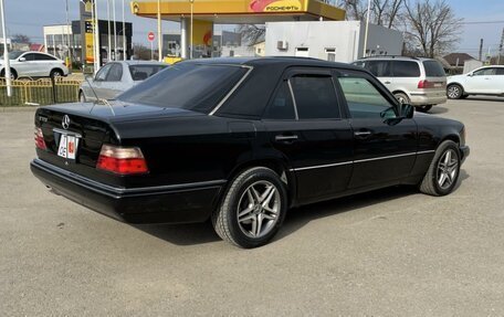 Mercedes-Benz E-Класс, 1995 год, 2 000 000 рублей, 23 фотография