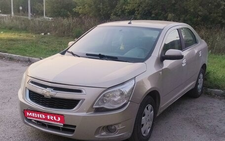 Chevrolet Cobalt II, 2014 год, 700 000 рублей, 2 фотография