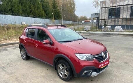 Renault Sandero II рестайлинг, 2021 год, 1 429 000 рублей, 2 фотография